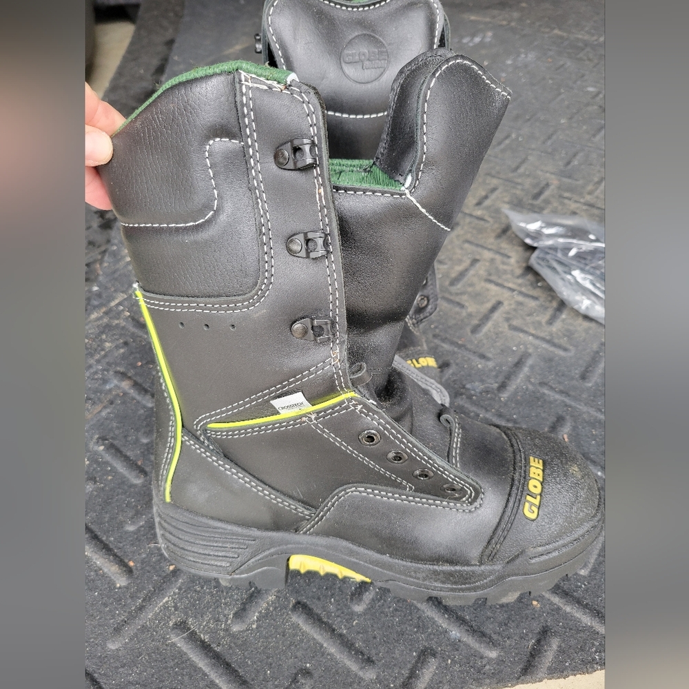 Globe Crosstech Men's 10" Quad-certified Technical Boots